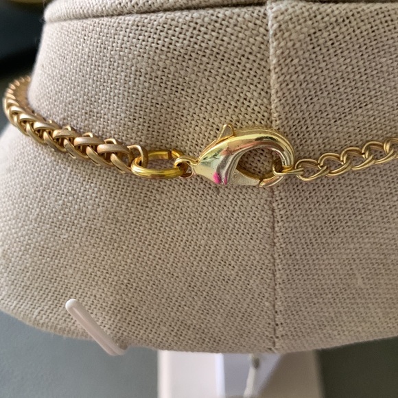 Statement Necklace - Picture 3 of 4